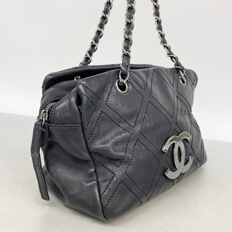 【6he4956】シャネル ショルダーバッグ マトラッセ Wチェーン レザー ブラック シルバー金具【中古】レディース
