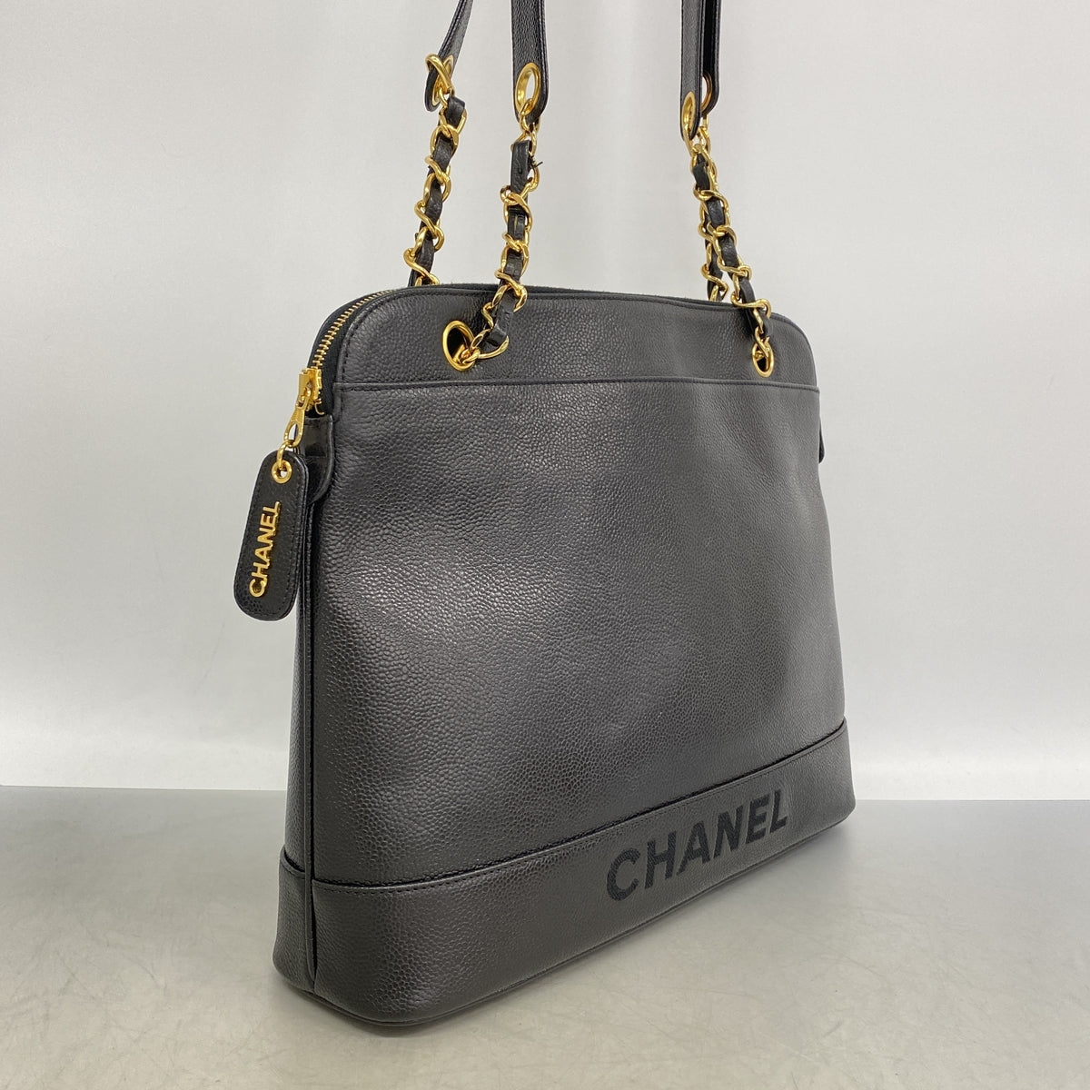 【6he4985-k】シャネル チェーントート キャビアスキン ブラック ゴールド金具【中古】レディース