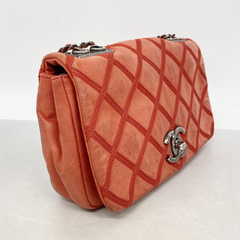 【6he5013-k】シャネル ショルダーバッグ ワイルドステッチ Wチェーン スパークルレザー レッド シルバー金具【中古】レディース