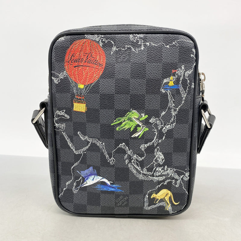 【6he5041-k】ルイヴィトン ショルダーバッグ ダミエ・グラフィット ダヌーブPM NM N40239 ブラック【中古】メンズ