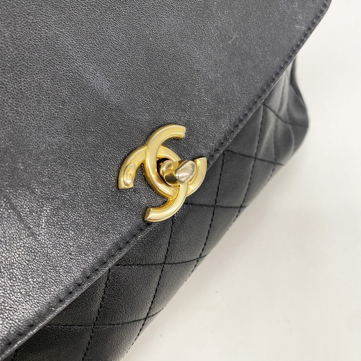 【6he5044-k】シャネル ハンドバッグ マトラッセ チェーンショルダー レザー ブラック ゴールド金具 2wayバッグ【中古】レディース