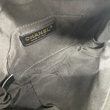 【6he5047-k】シャネル ウエストバッグ マトラッセ レザー ブラック シャンパンゴールド金具【中古】レディース