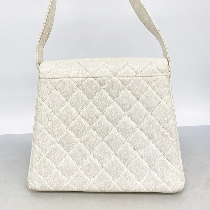 【6he5048-k】シャネル ショルダーバッグ マトラッセ キャビアスキン ホワイト ゴールド金具【中古】レディース