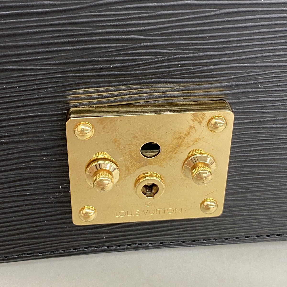 【6he5059】ルイヴィトン クラッチバッグ エピ ポシェットセリエドラゴンヌ M52612 ノワール【中古】メンズ