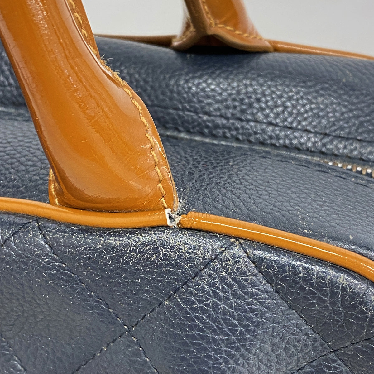【6he5060】シャネル ハンドバッグ マトラッセ パテントレザー カーフ ネイビー シルバー金具【中古】レディース