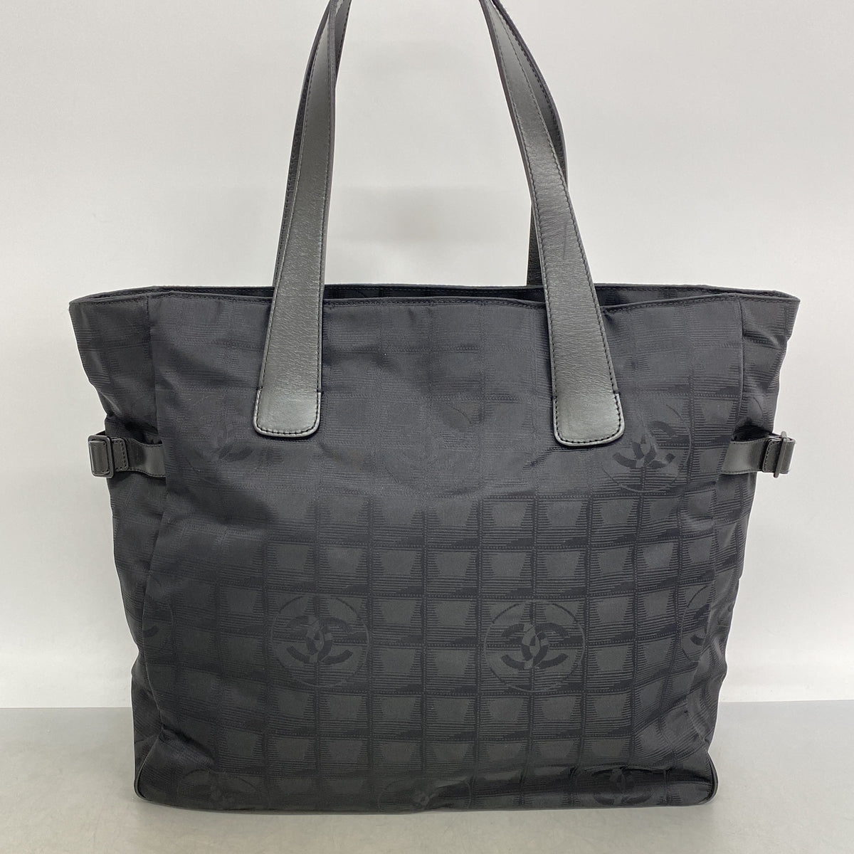 【6he5061】シャネル トートバッグ ニュートラベル ナイロン ブラック【中古】レディース