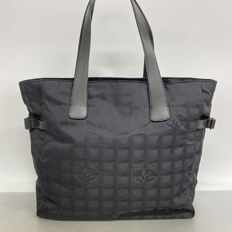 【6he5061】シャネル トートバッグ ニュートラベル ナイロン ブラック【中古】レディース