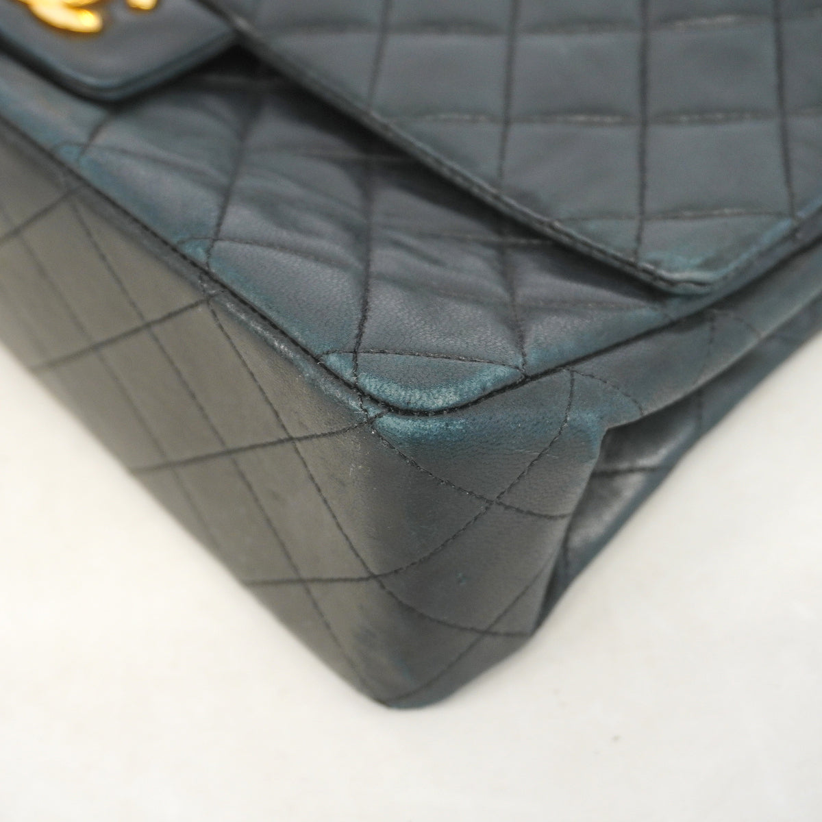 【6he5074】シャネル ショルダーバッグ マトラッセ Wチェーン ラムスキン ブラック ゴールド金具【中古】レディース