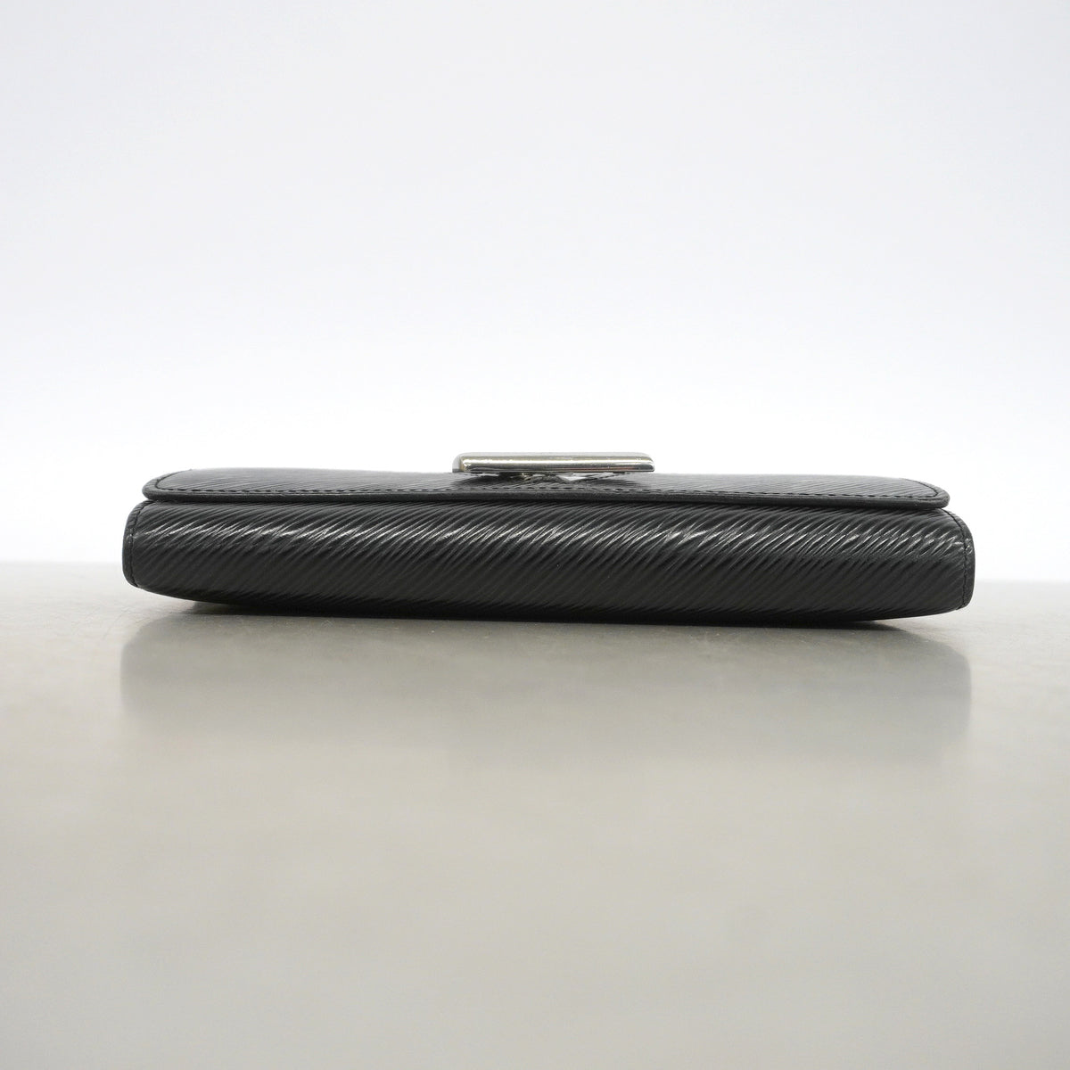 【6he5079】ルイヴィトン 長財布 エピ ポルトフォイユツイスト M68309 ノワール【中古】レディース