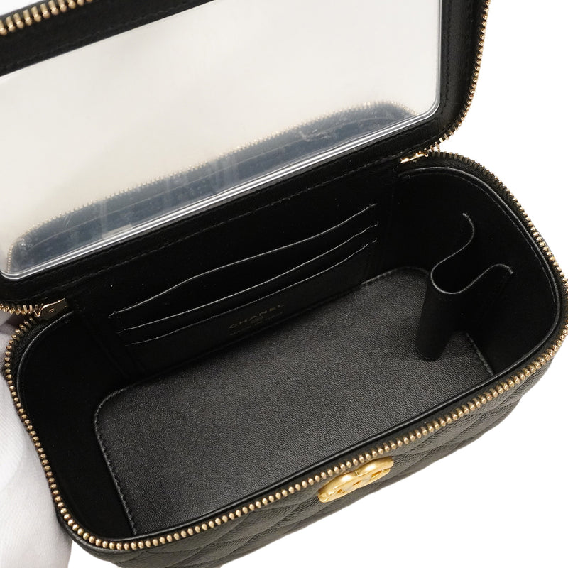 【6he5094】シャネル ショルダーバッグ マトラッセ チェーンショルダー キャビアスキン ブラック ゴールド金具【中古】レディース