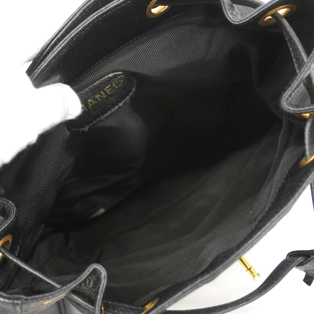【6he5097-k】シャネル リュック・デイパック トリプルココ キャビアスキン ブラック ゴールド金具【中古】レディース