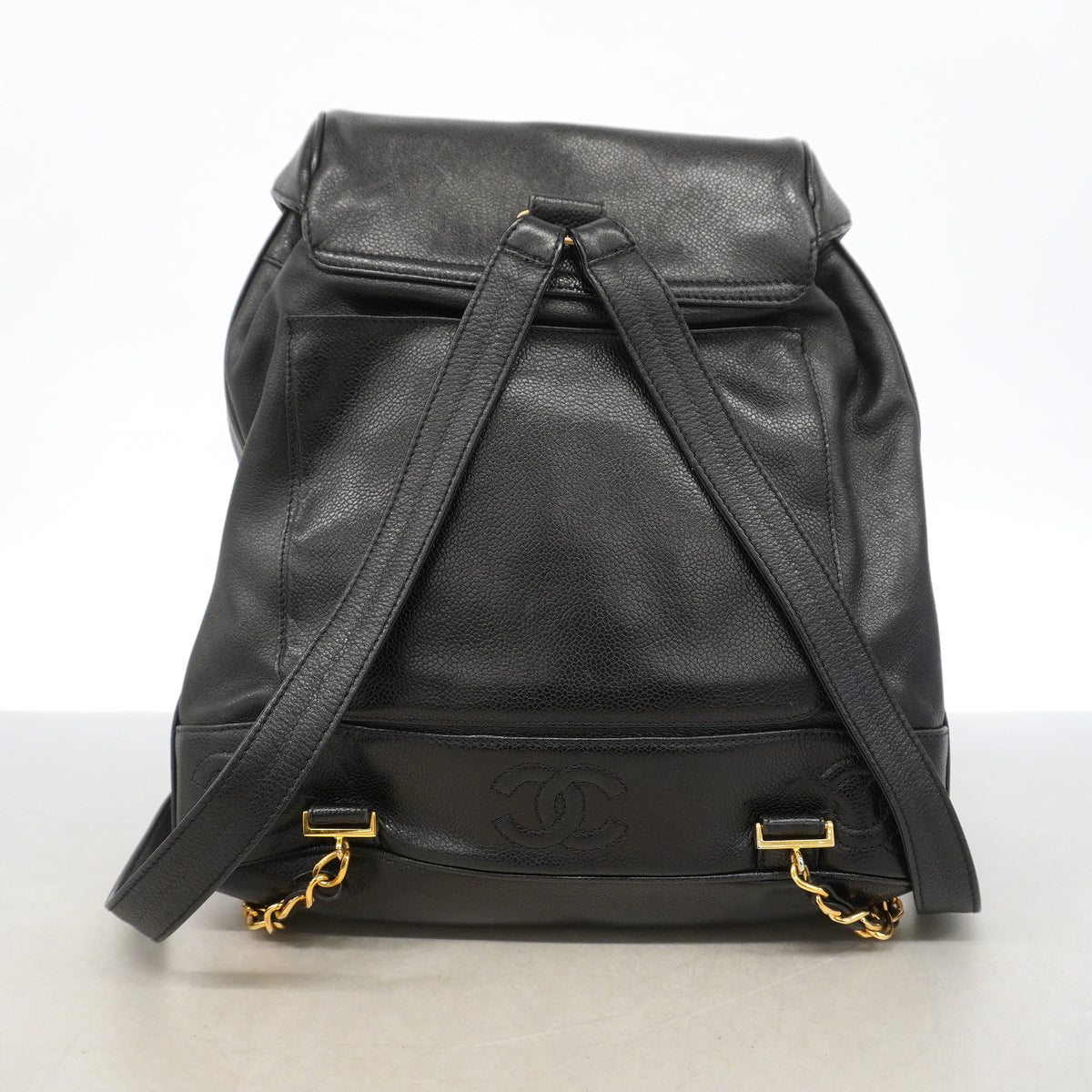 【6he5097-k】シャネル リュック・デイパック トリプルココ キャビアスキン ブラック ゴールド金具【中古】レディース