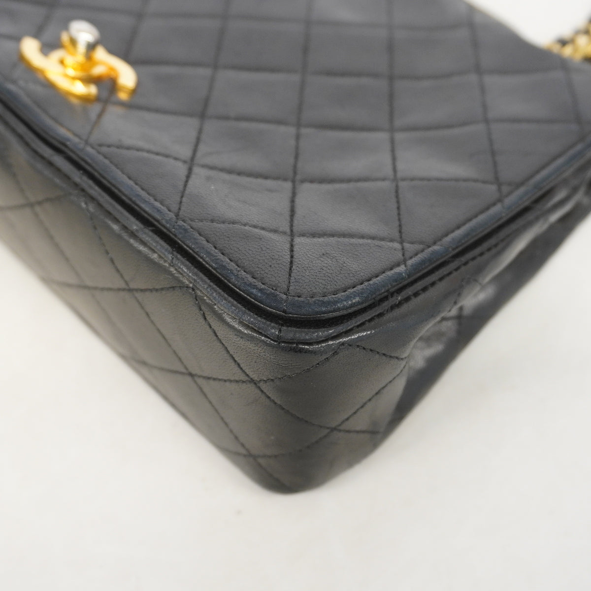 【6he5101-k】シャネル ショルダーバッグ マトラッセ Wチェーン ラムスキン ブラック ゴールド金具【中古】レディース