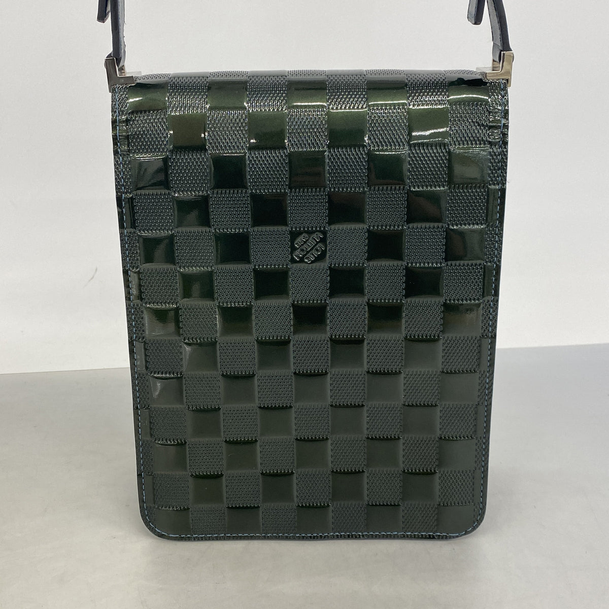【6he5113】ルイヴィトン チェーントート ダミエ･ヴェルニ クラブ M92128 ぺトロールブルー【中古】メンズ レディース ユニセックス