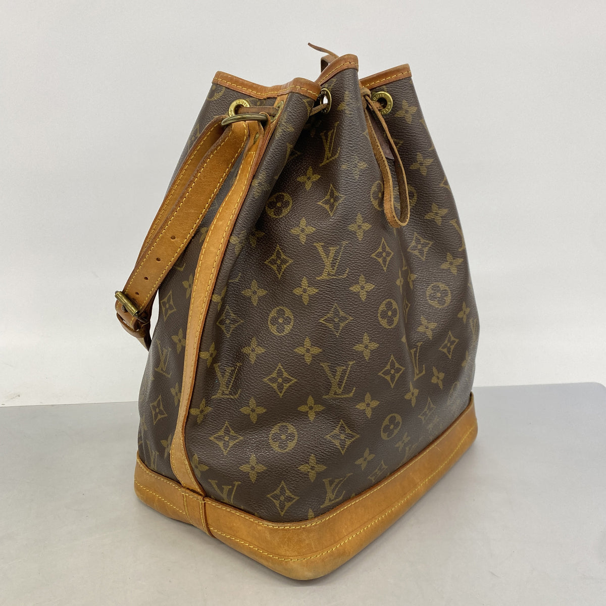 【6he5117】ルイヴィトン ショルダーバッグ モノグラム ノエ M42224 ブラウン【中古】レディース