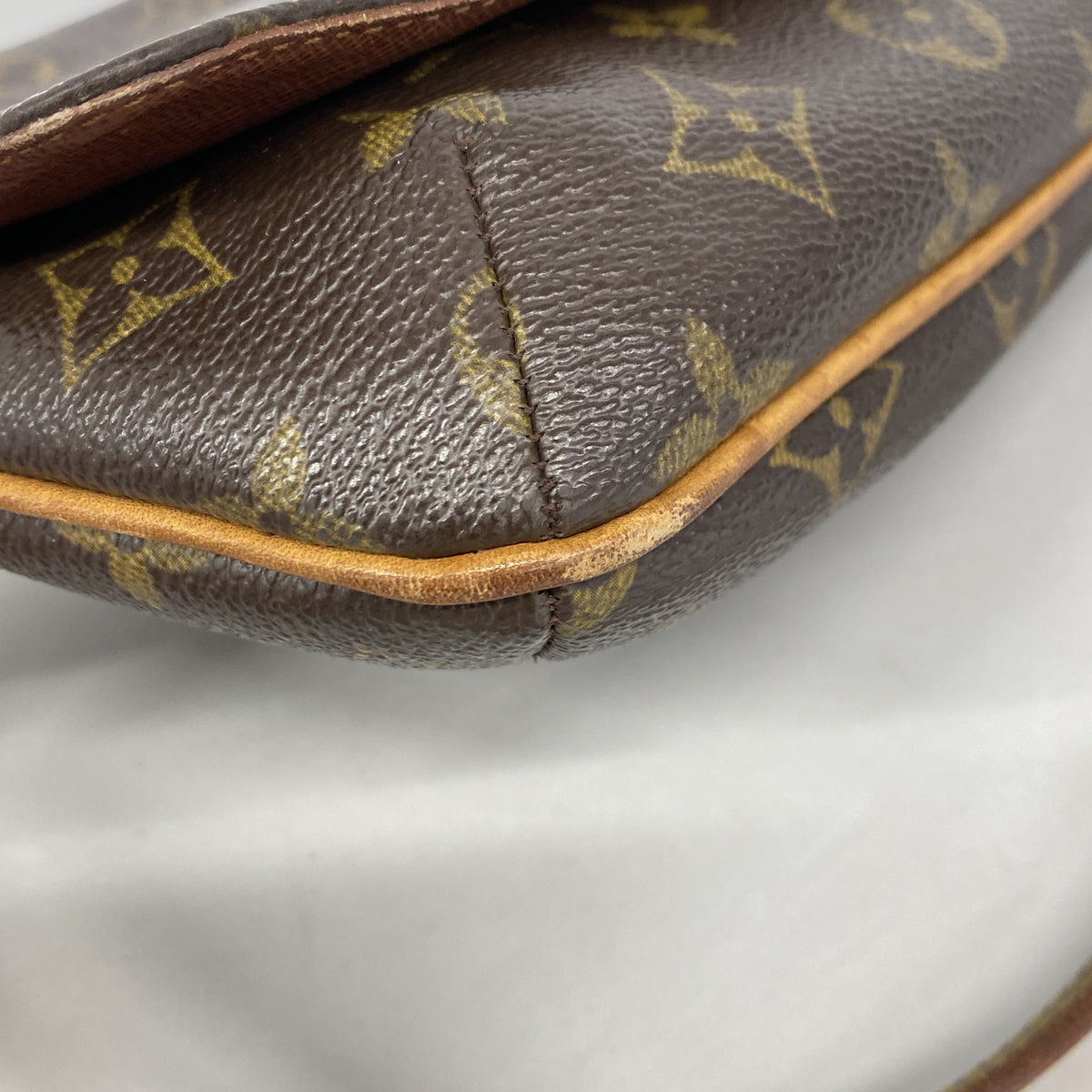 【6he5118】ルイヴィトン ショルダーバッグ モノグラム ミュゼットタンゴ M51388 ブラウン【中古】レディース
