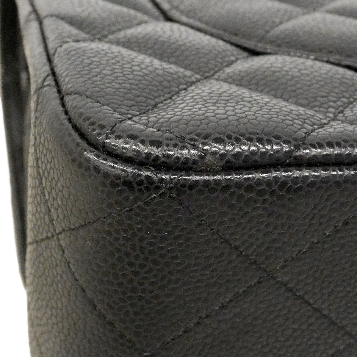 【6he5142】シャネル ショルダーバッグ デカマトラッセ Wフラップ Wチェーン キャビアスキン ブラック ゴールド金具【中古】レディース