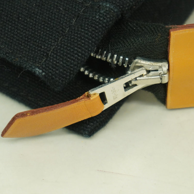 【6he5154】エルメス ポーチ ドーヴィルポーチ キャンバス ブラック シルバー金具【中古】レディース