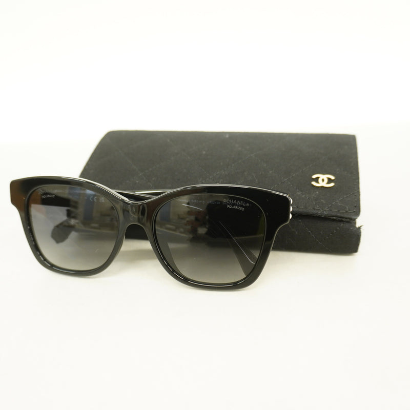 【6he5210】シャネル サングラス 5482-H-A プラスチック ブラック シャンパンゴールド金具【中古】レディース