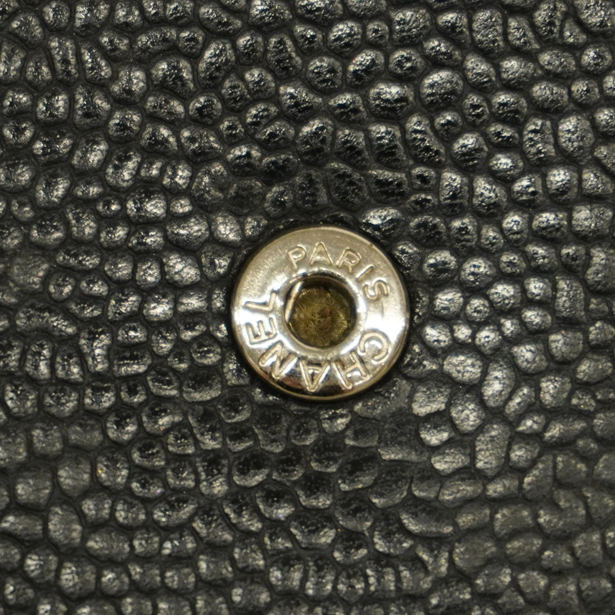 【6he5264】シャネル ショルダーウォレット チェーンショルダー キャビアスキン ブラック シルバー金具【中古】レディース