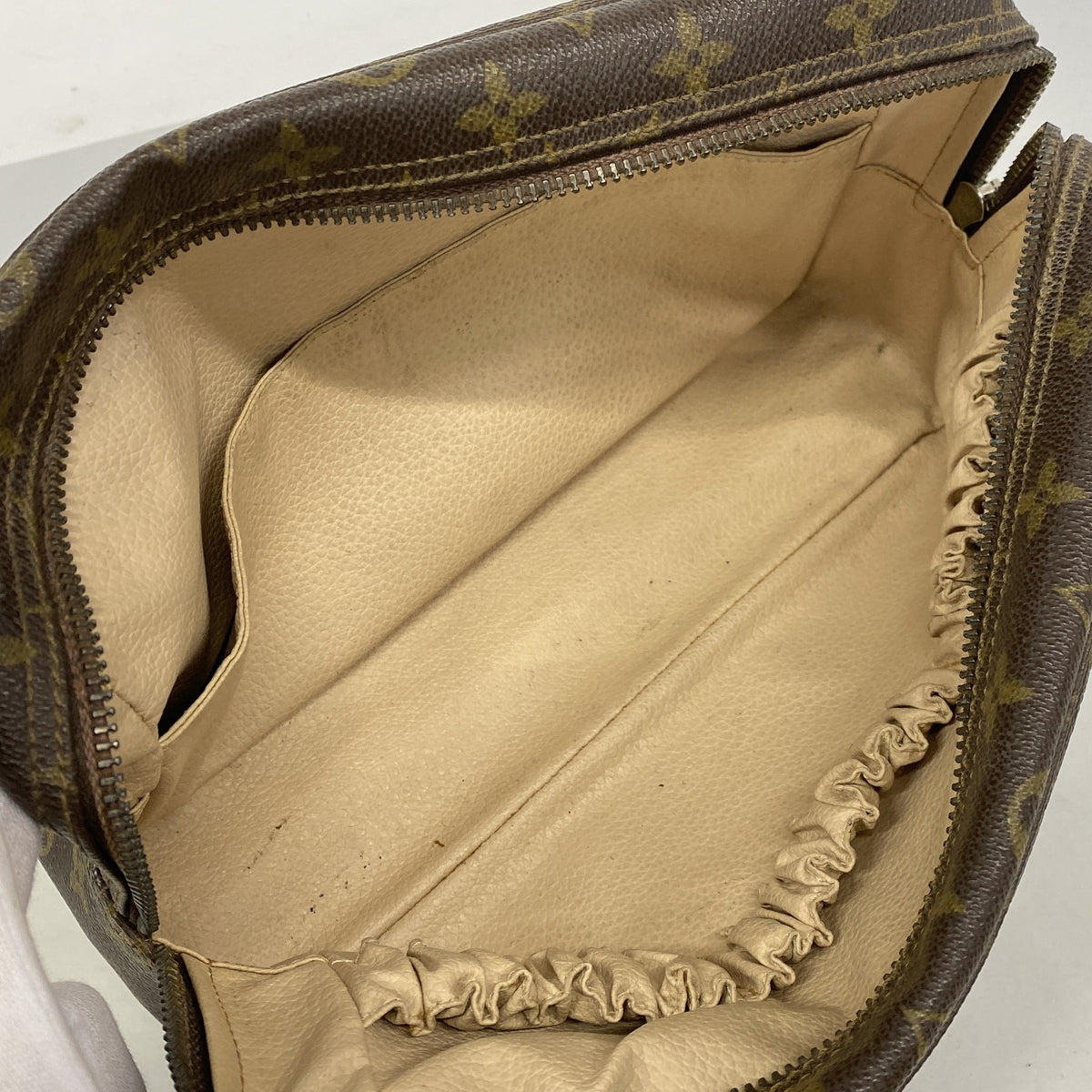 【6he5268】ルイヴィトン ポーチ モノグラム トゥルーストワレット28 M47522 ブラウン【中古】レディース