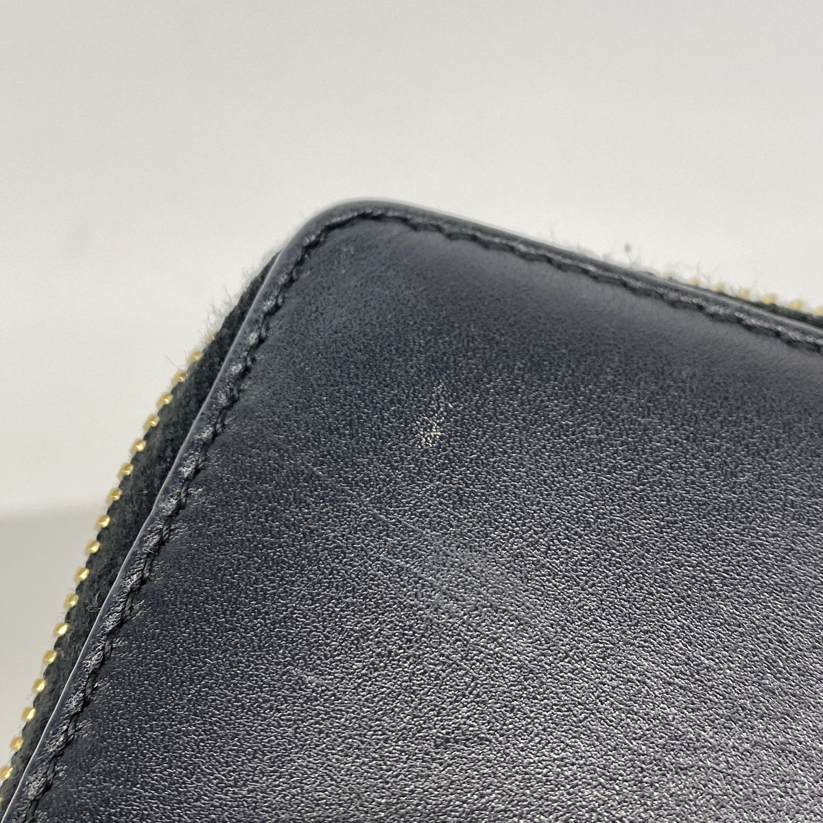 【6he5274-k】グッチ 長財布 シェリーライン 476083 レザー ブラック ゴールド金具【中古】レディース