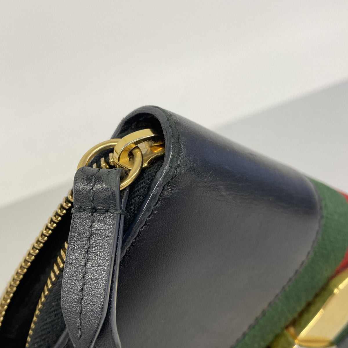 【6he5274-k】グッチ 長財布 シェリーライン 476083 レザー ブラック ゴールド金具【中古】レディース