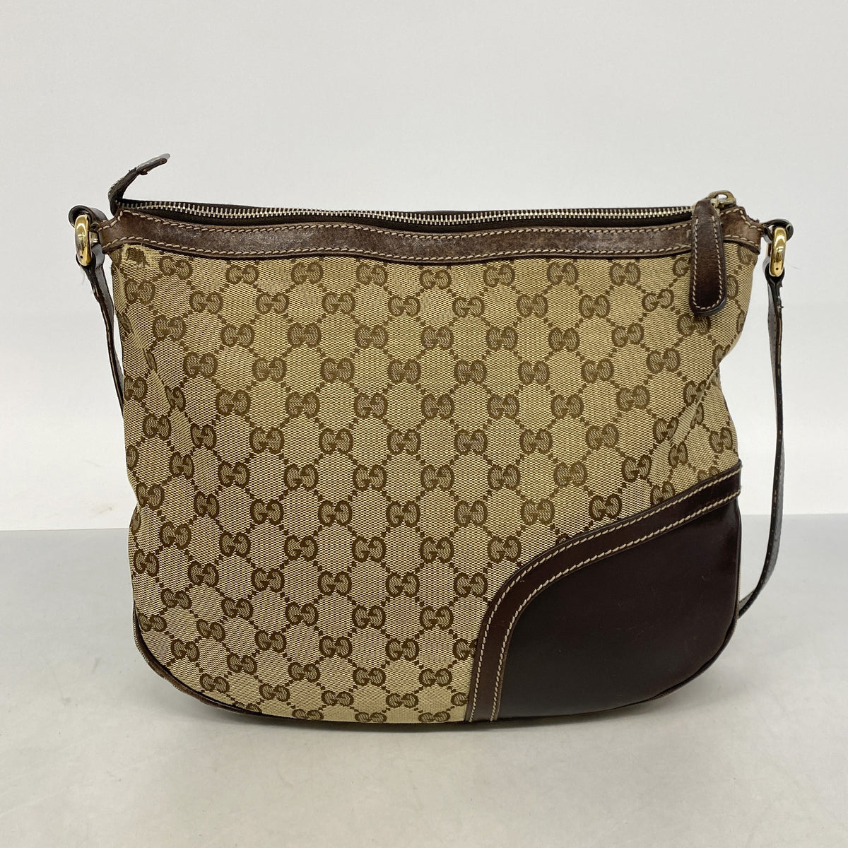 【6he5298-k】グッチ ショルダーバッグ GGキャンバス 232967 キャンバス ベージュ シルバー金具【中古】レディース