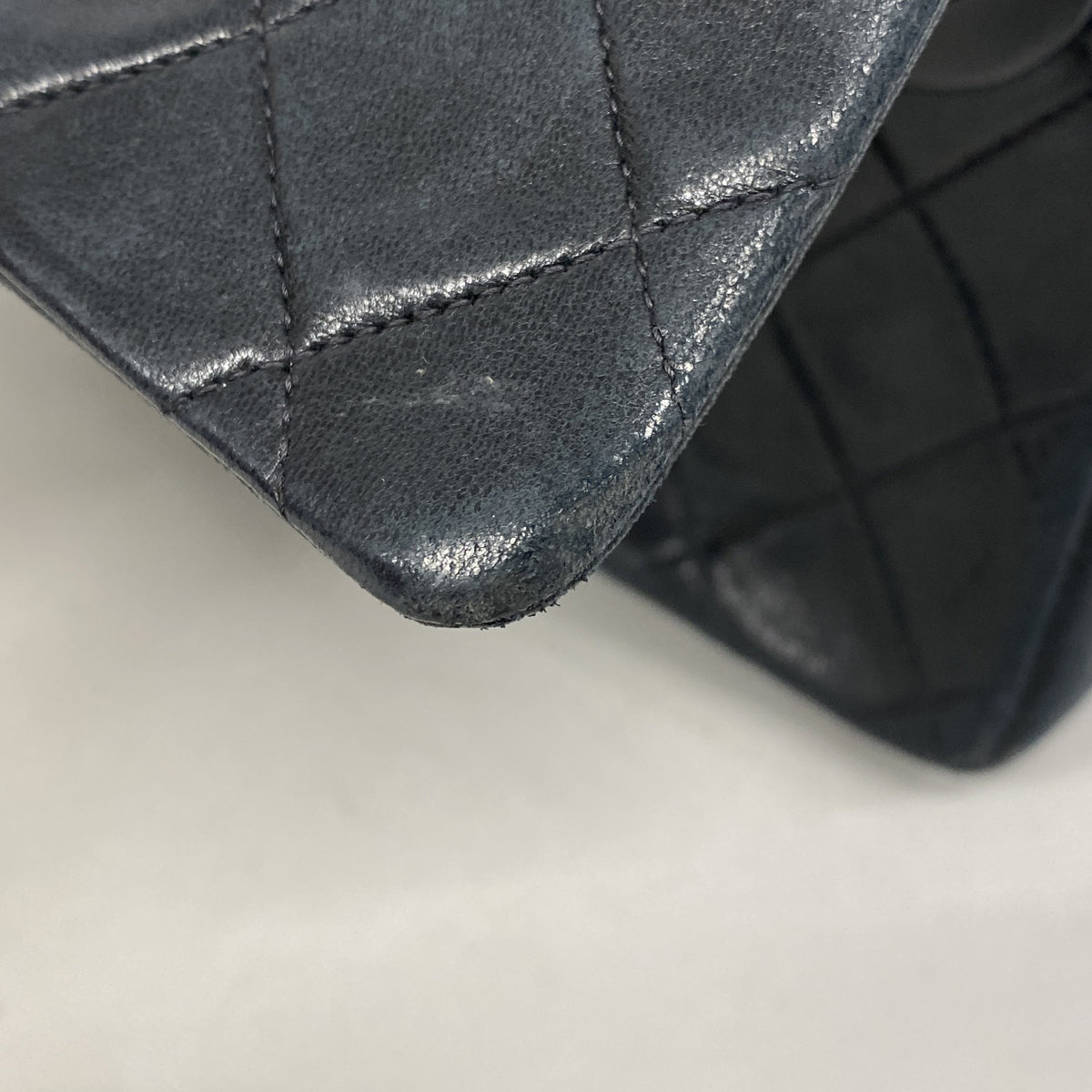 【6he5309】シャネル ショルダーバッグ マトラッセ Wフラップ Wチェーン ラムスキン ブラック ゴールド金具【中古】レディース