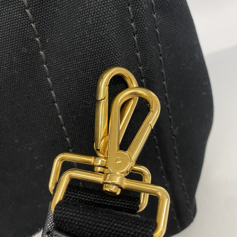【6he5326-k】プラダ ハンドバッグ カナパ キャンバス ブラック ゴールド金具 2wayバッグ【中古】レディース