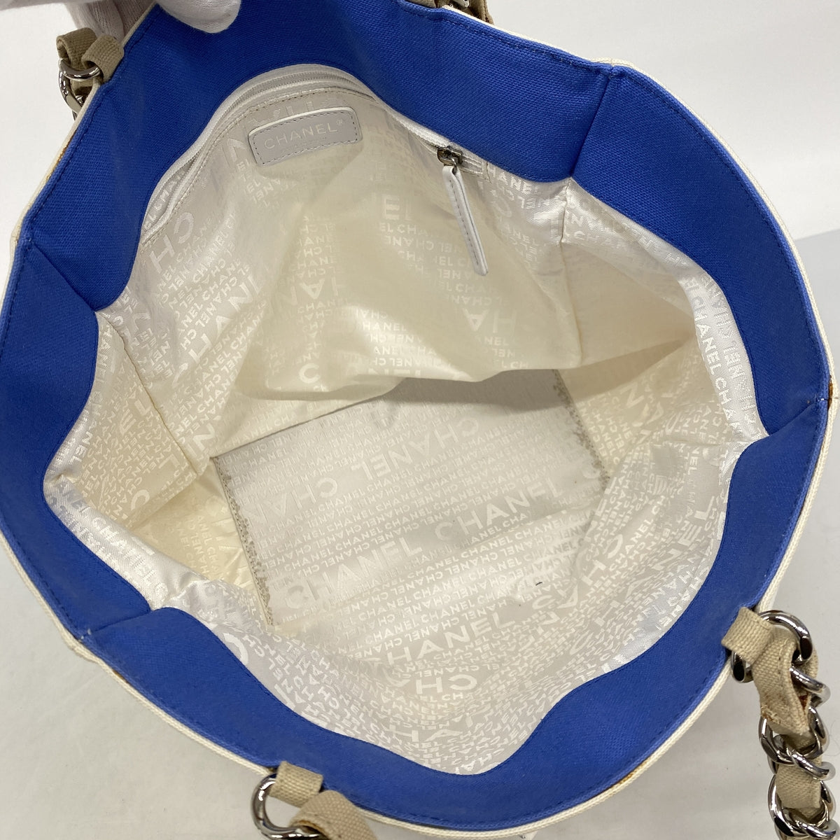 【6he5329-k】シャネル チェーントート No.5 キャンバス ホワイト マルチカラー シルバー金具【中古】レディース