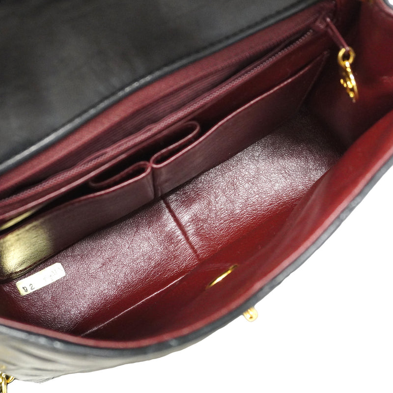 【6he5337】シャネル ショルダーバッグ マトラッセ チェーンショルダー ラムスキン ブラック ゴールド金具【中古】レディース