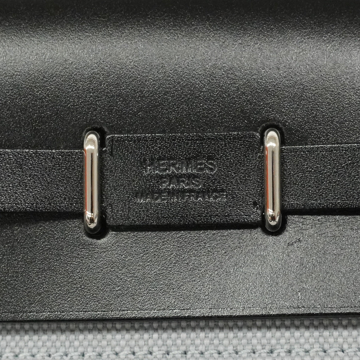 【6he5370】エルメス ショルダーバッグ エールバッグジップミニ トワルミリタリー グリパンタン シルバー金具 K刻印【中古】レディース