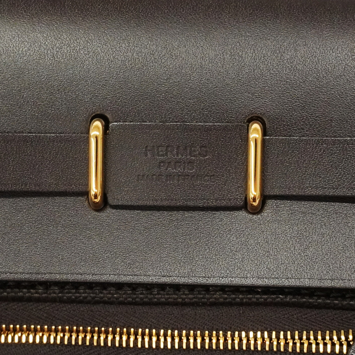 【6he5372】エルメス ショルダーバッグ エールバッグジップミニ トワルミリタリー べブラン ゴールド金具 G刻印【中古】レディース