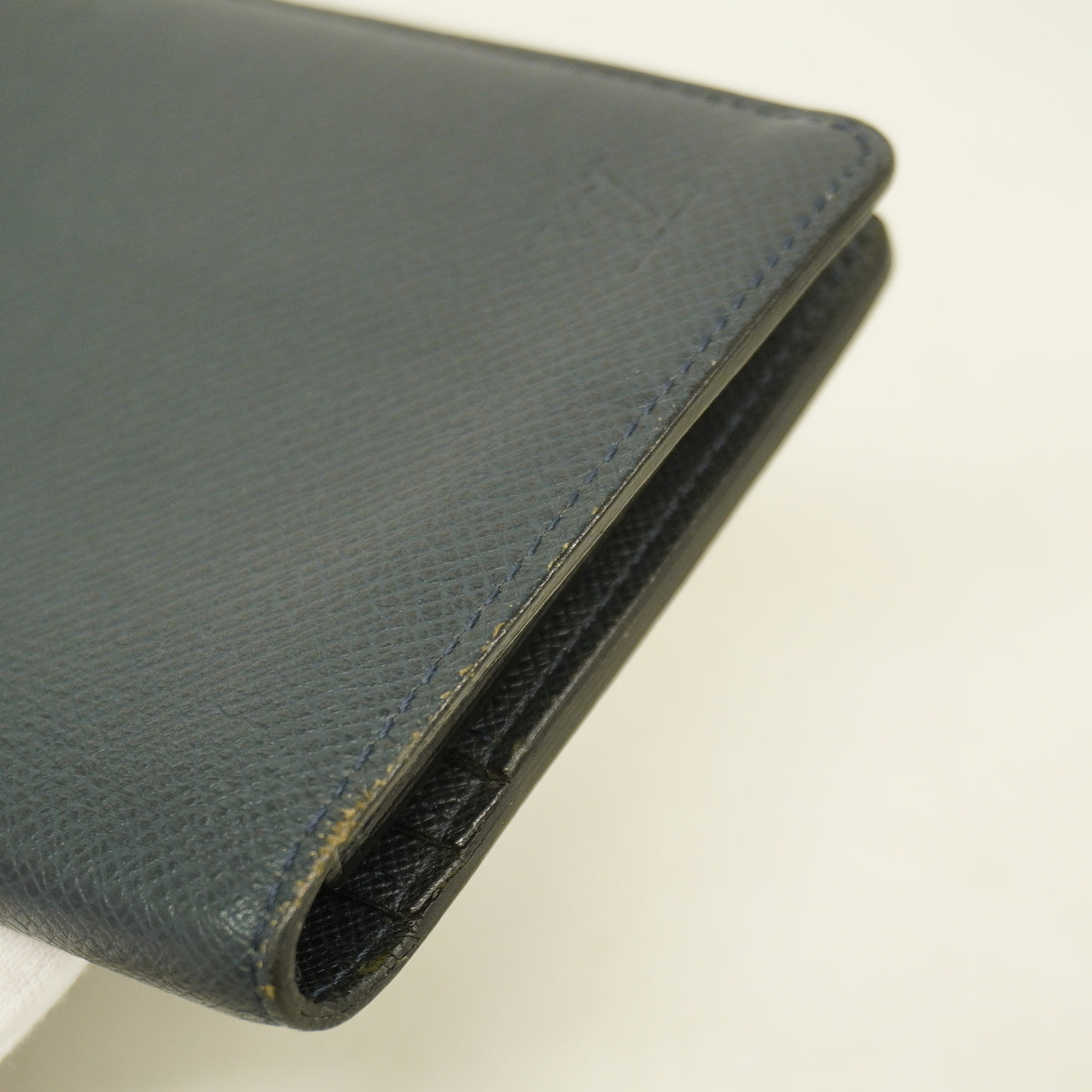【6he5386】ルイヴィトン 長財布 タイガ ポルトフォイユ ブラザ M30502 ブルーマリーヌ【中古】メンズ