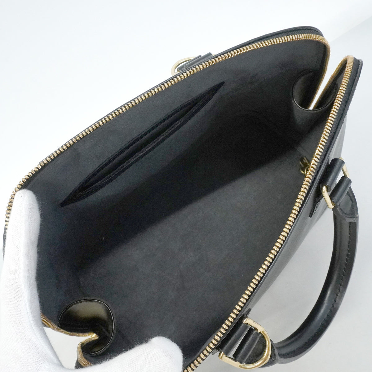 【6he5436】ルイヴィトン ハンドバッグ エピ アルマ M52142 ノワール【中古】レディース