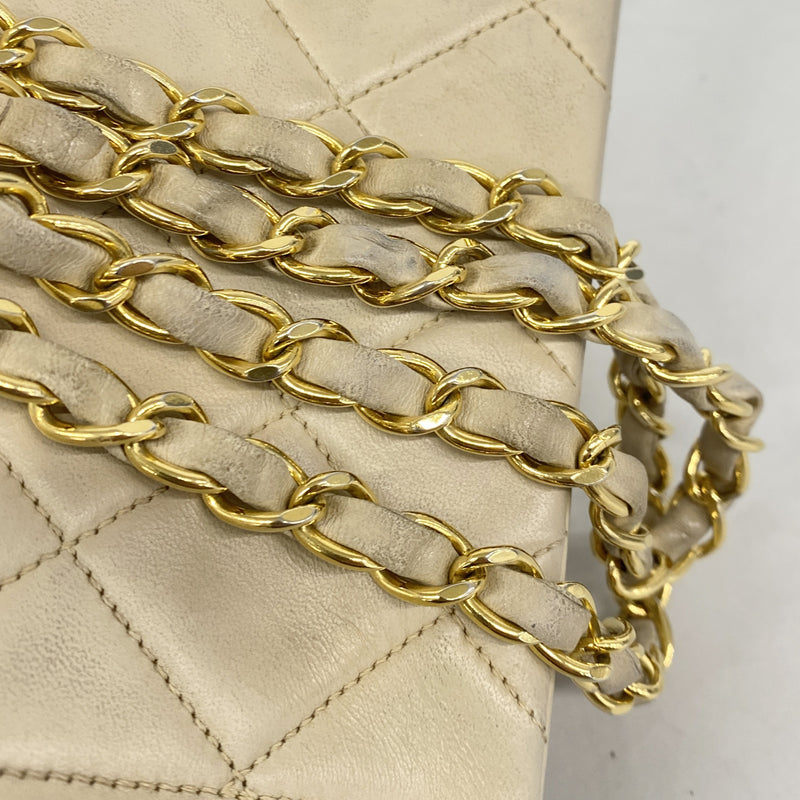 【6he5445】シャネル ショルダーバッグ ダイアナ チェーンショルダー ラムスキン ベージュ ゴールド金具【中古】レディース