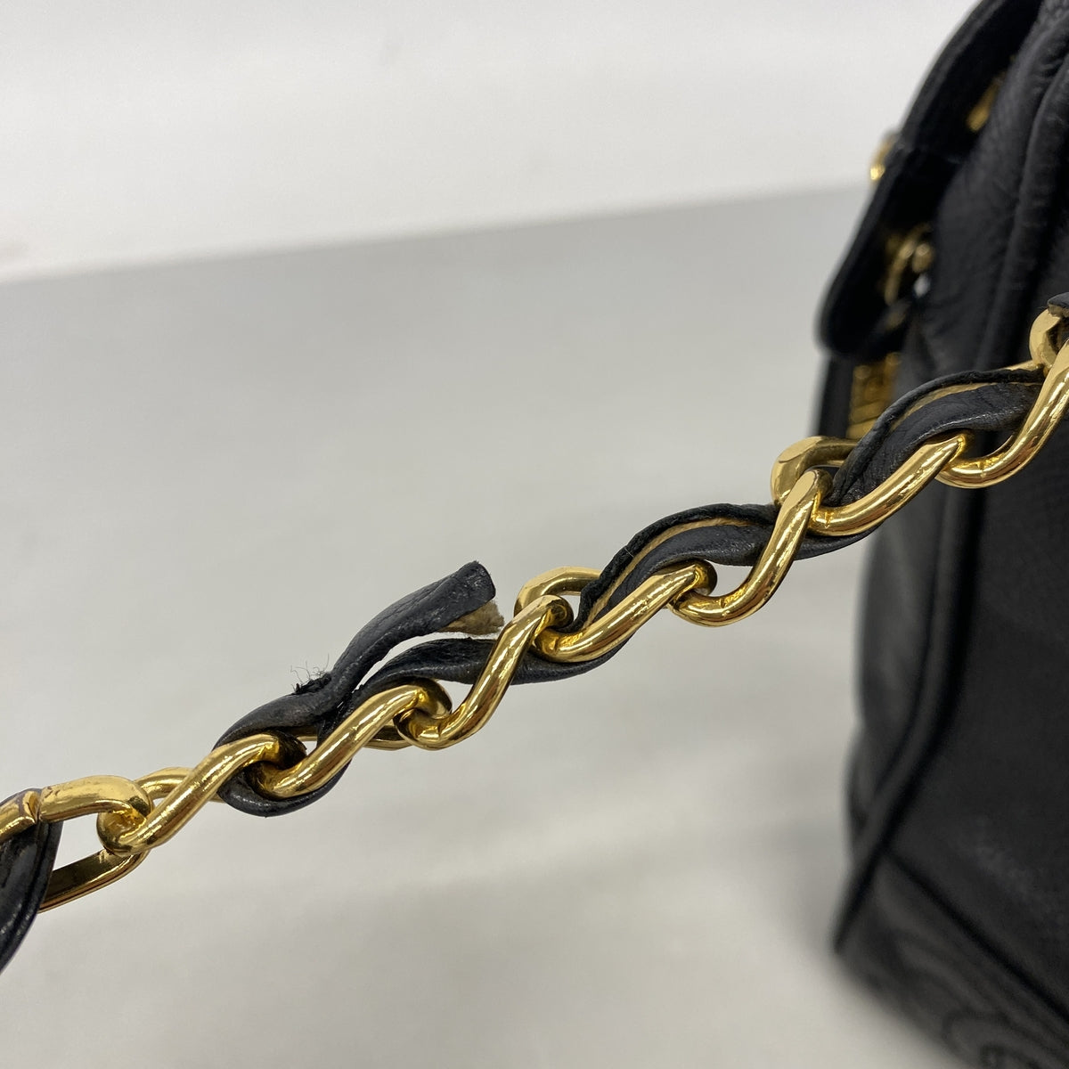 【6he5446】シャネル ショルダーバッグ トリプルココ キャビアスキン ブラック ゴールド金具【中古】レディース