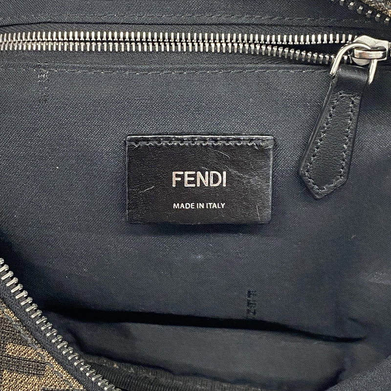 【6he5486】フェンディ ウエストバッグ ズッカ PVC レザー ブラウン シルバー金具【中古】レディース