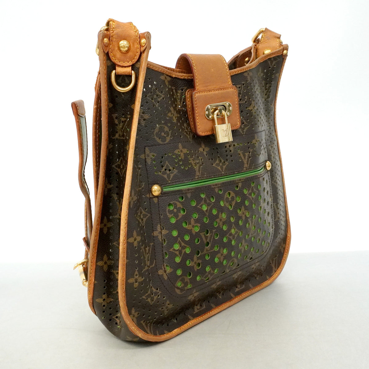 【6he5501】ルイヴィトン ショルダーバッグ モノグラム・ペルフォ ミュゼット M95173 ヴェール【中古】レディース