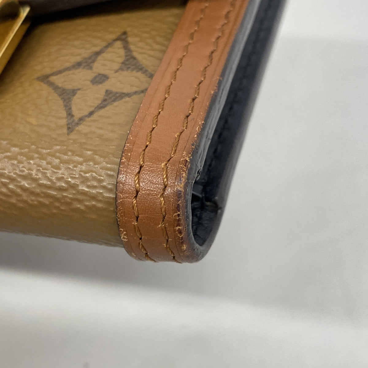 【6he5535】ルイヴィトン 三つ折り財布 モノグラム・リバース ポルトフォイユドーフィーヌコンパクト M68725 ブラウン【中古】レディース