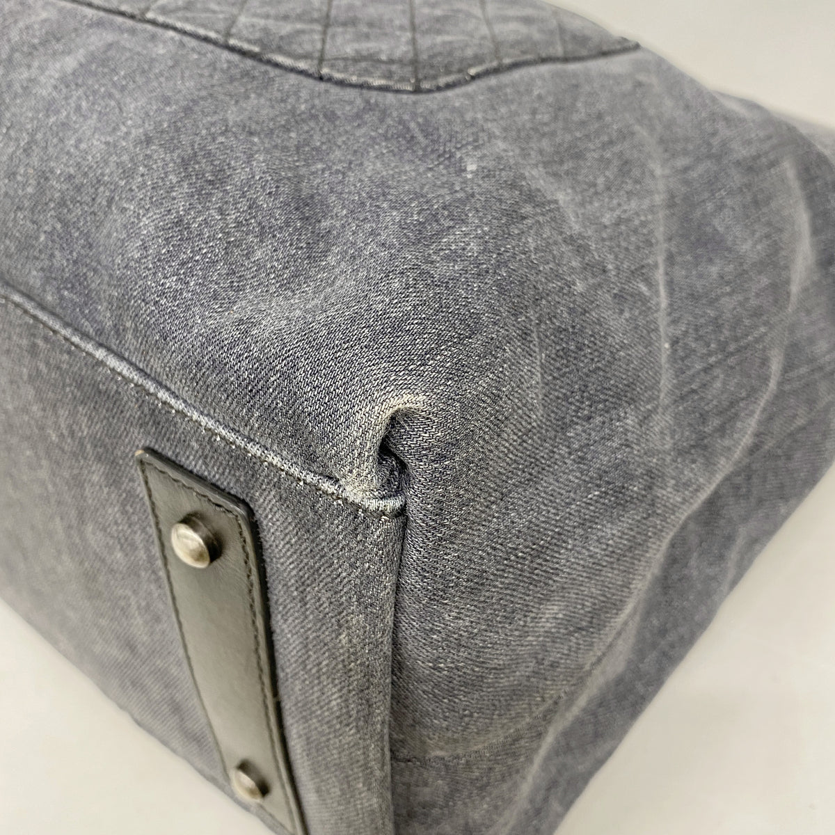 【6he5537】シャネル ハンドバッグ デニム グレー シルバー金具 2wayバッグ【中古】レディース