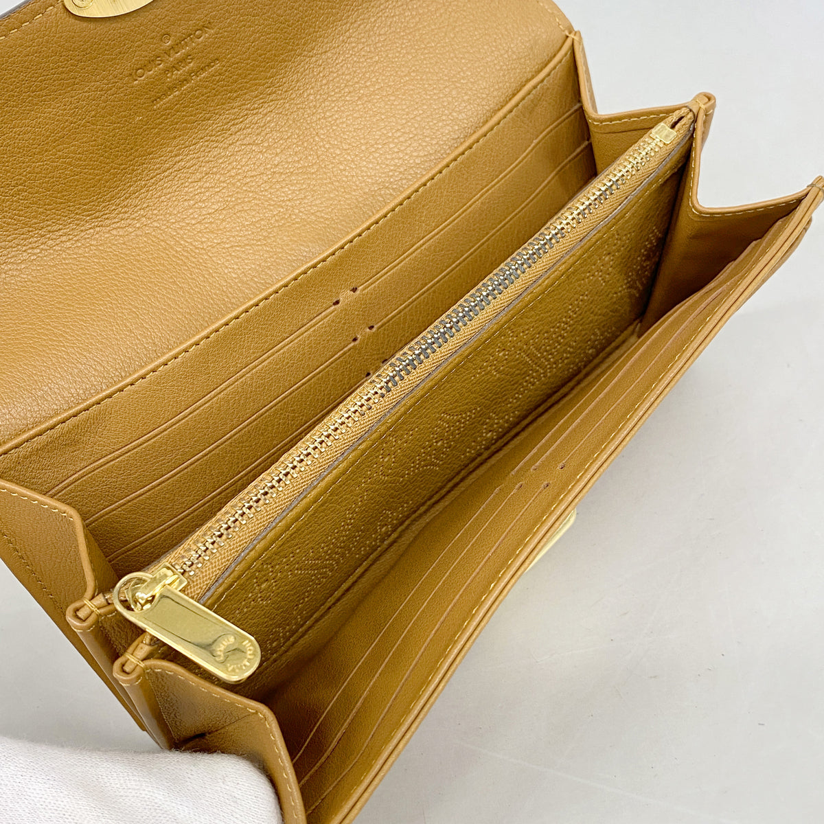 【6he5544】ルイヴィトン 長財布 マヒナ ポルトフォイユイリス M58140 キャラメル【中古】レディース