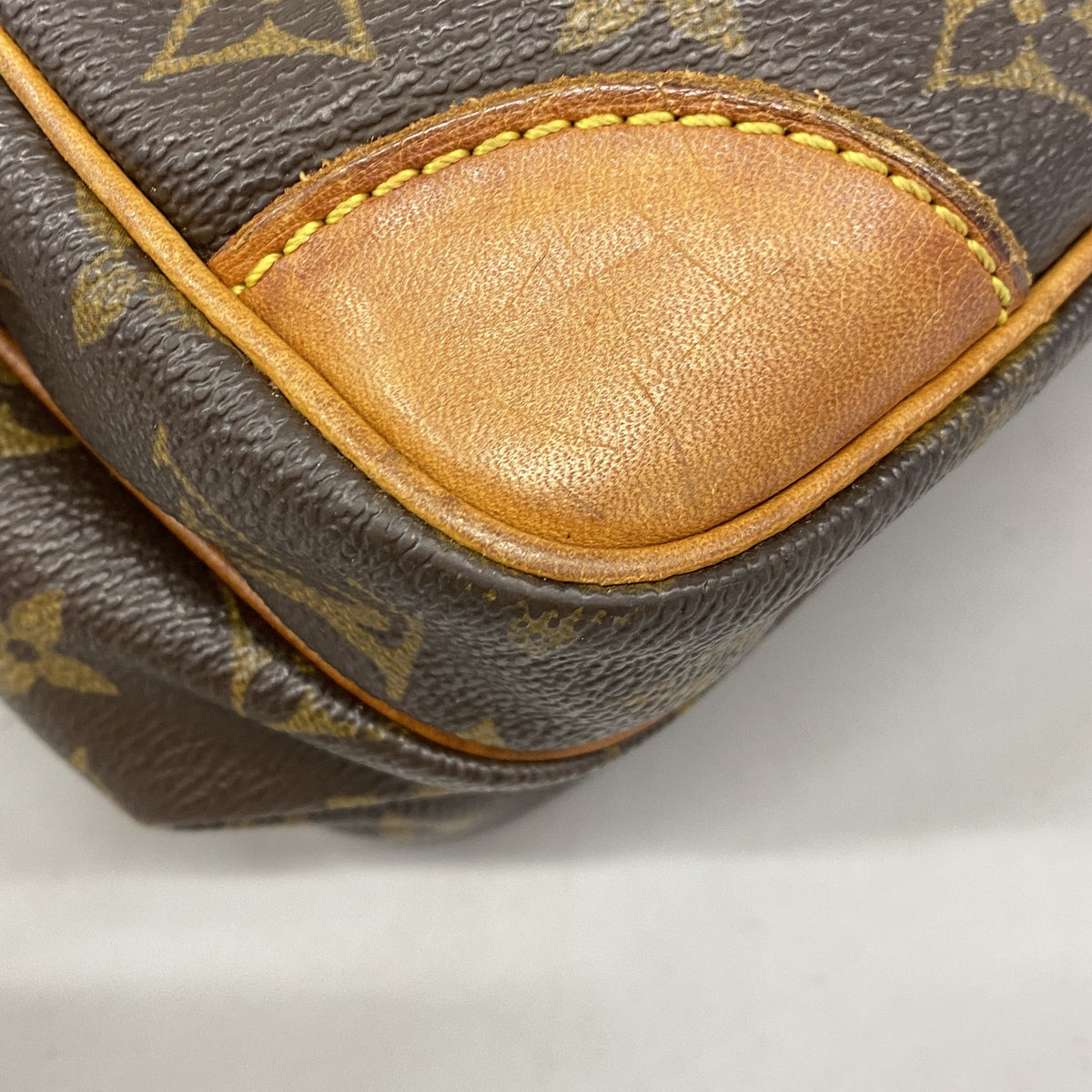 【6he5550】ルイヴィトン ショルダーバッグ モノグラム ナイル M45244 ブラウン【中古】レディース