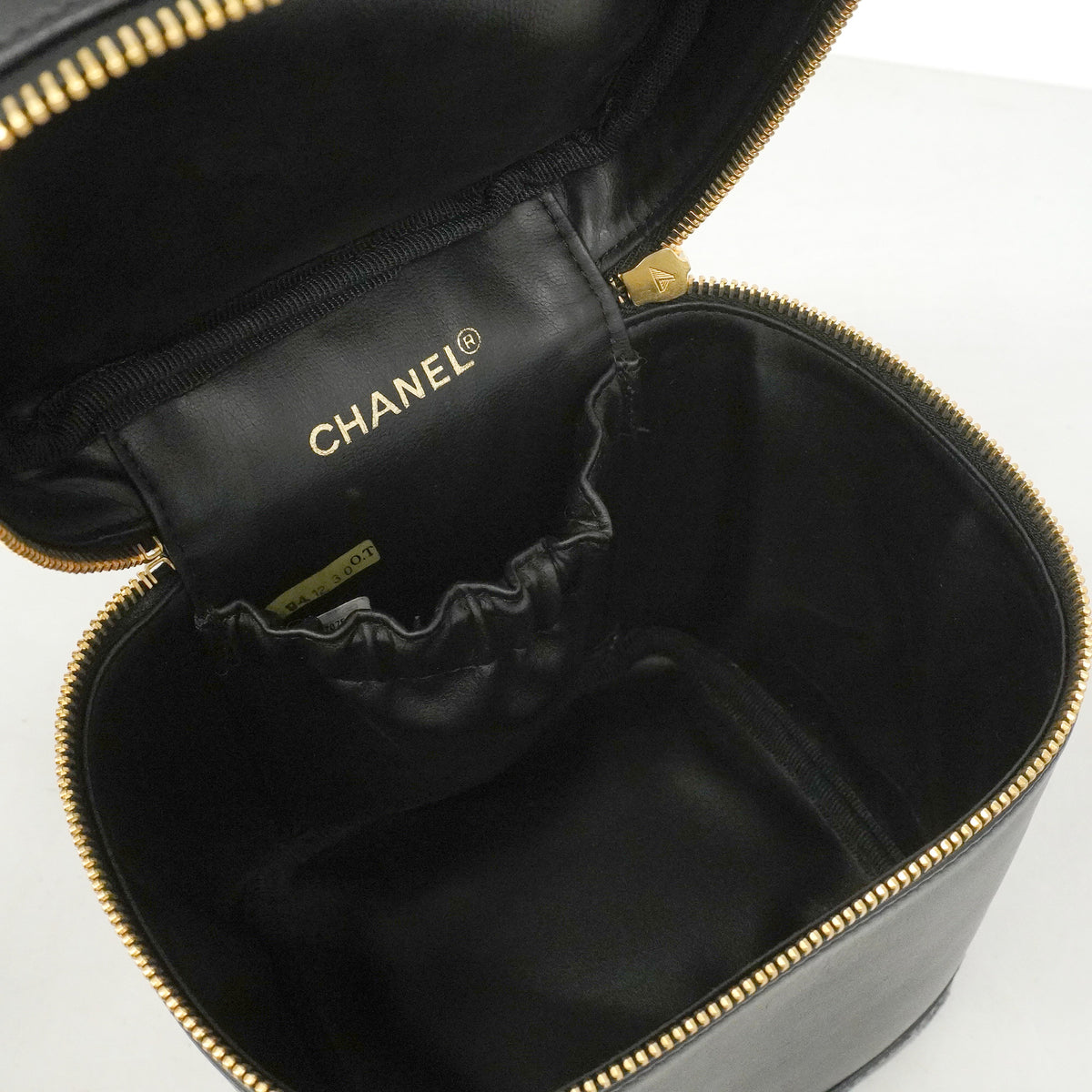 【6he5567】シャネル バニティバッグ ビコローレ ラムスキン ブラック ゴールド金具【中古】レディース