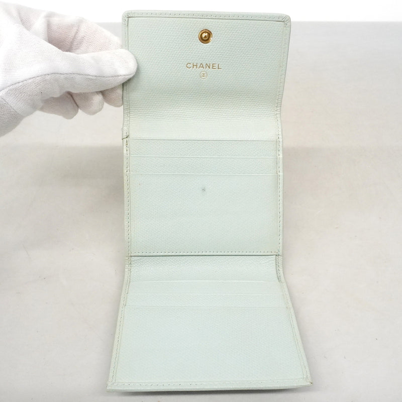 【6he5585】シャネル 三つ折り財布 ココボタン キャビアスキン ライトグリーン ゴールド金具【中古】レディース