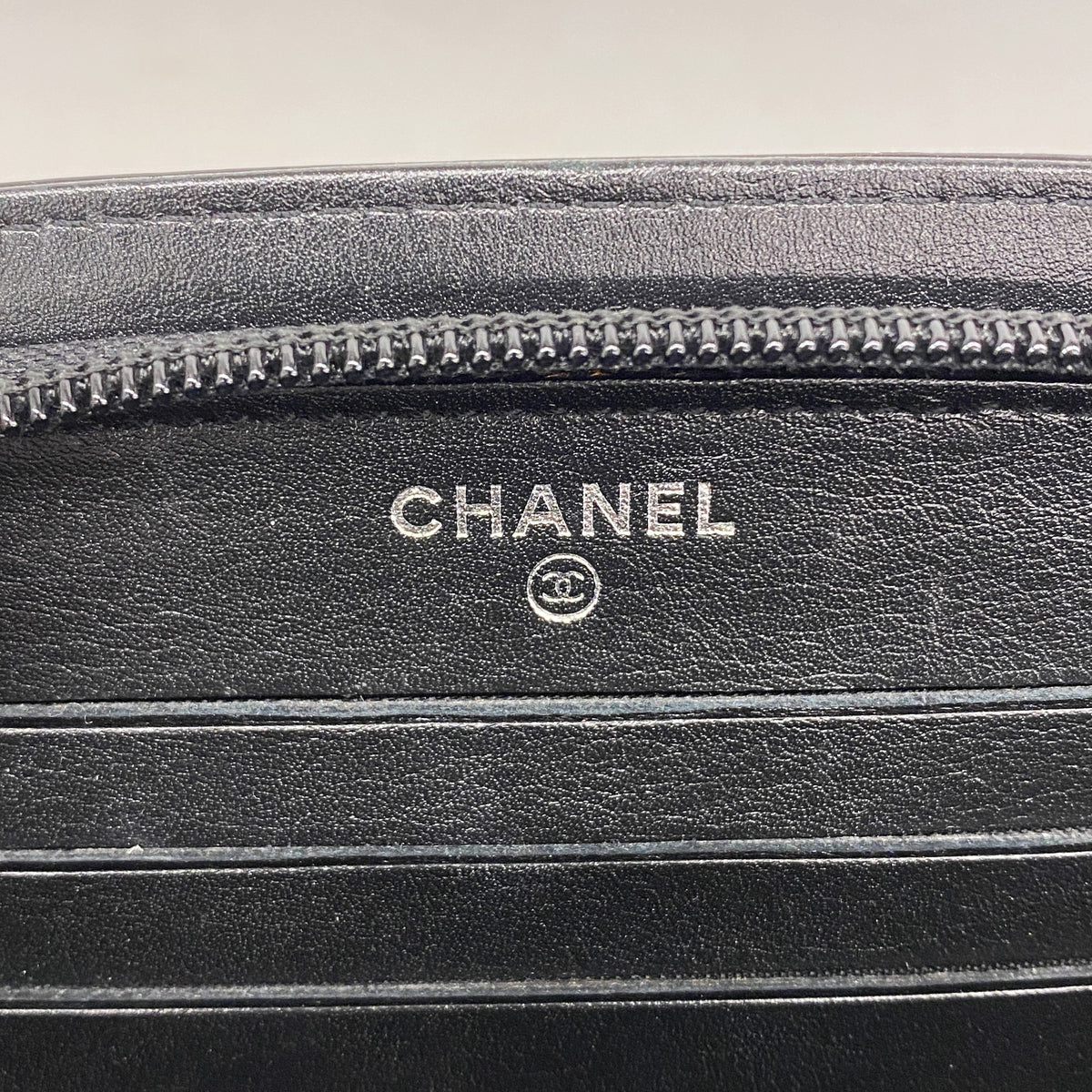 【6he5595】シャネル 長財布 パテントレザー ブラック シルバー金具【中古】レディース