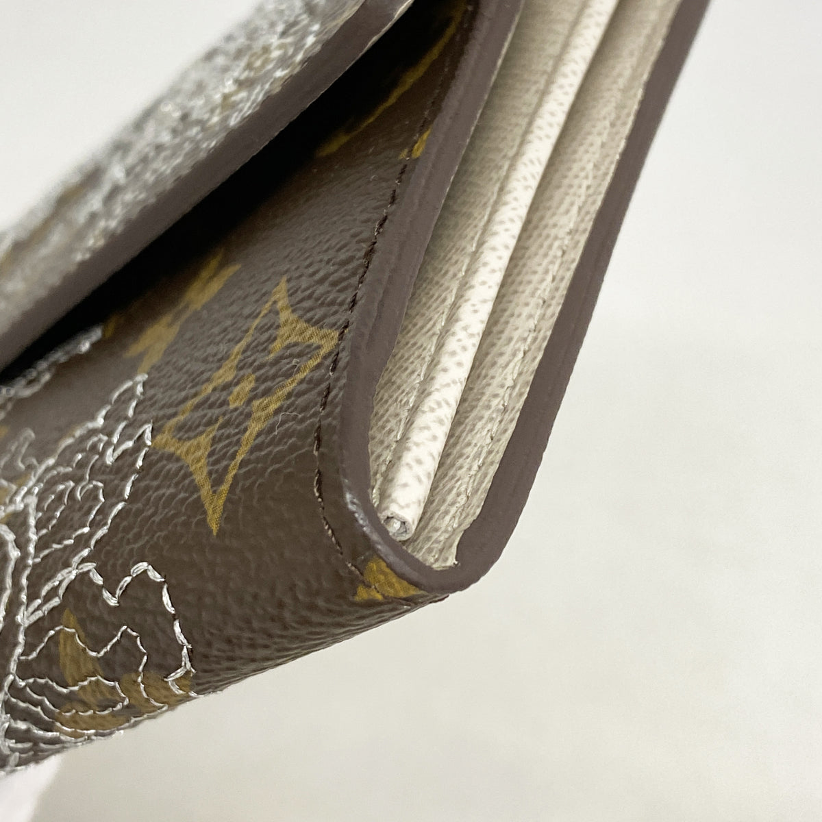 【6he5620】ルイヴィトン 長財布 モノグラム・ダンテェル ポルトフォイユサラ M95390 アルジャン【中古】レディース