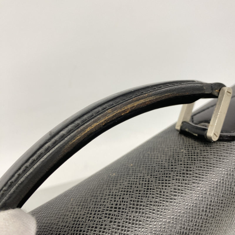 【6he5633】ルイヴィトン ブリーフケース タイガ セルヴィエットモスコバ M30032 アルドワーズ【中古】メンズ
