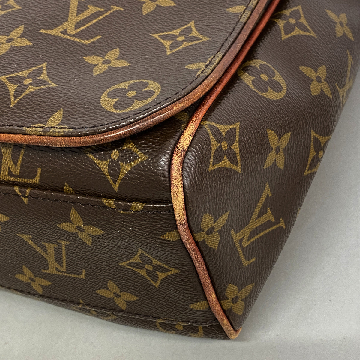 【6he5638】ルイヴィトン ショルダーバッグ モノグラム アベス M45257 ブラウン【中古】メンズ